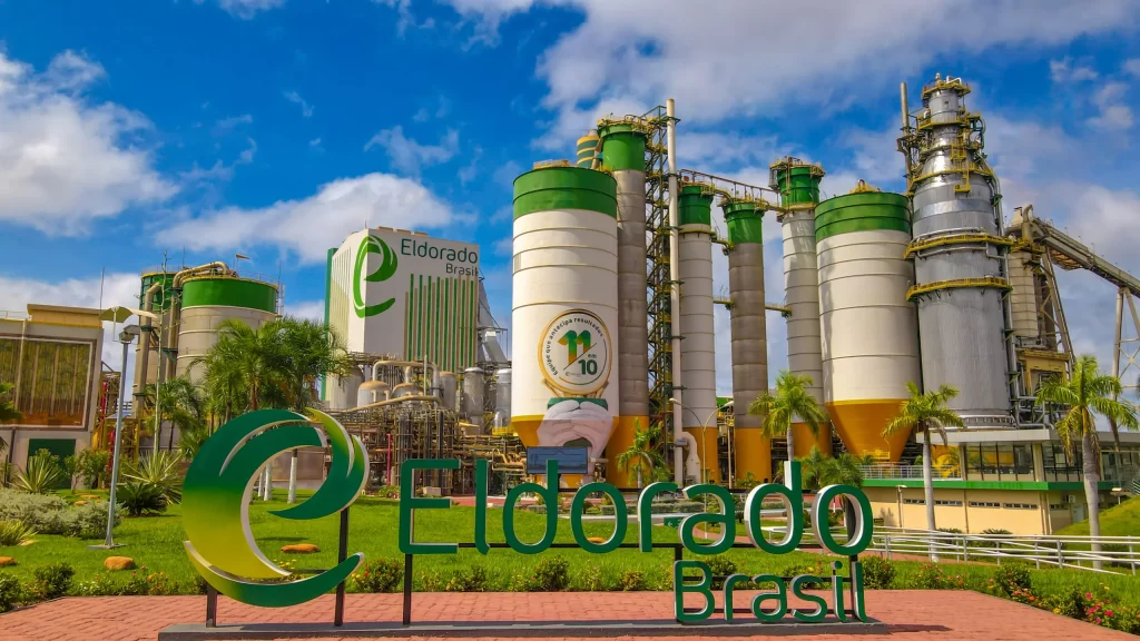 Planta industrial da Eldorado Brasil, empresa que otimizou seu planejamento de produção com solução da UniSoma.